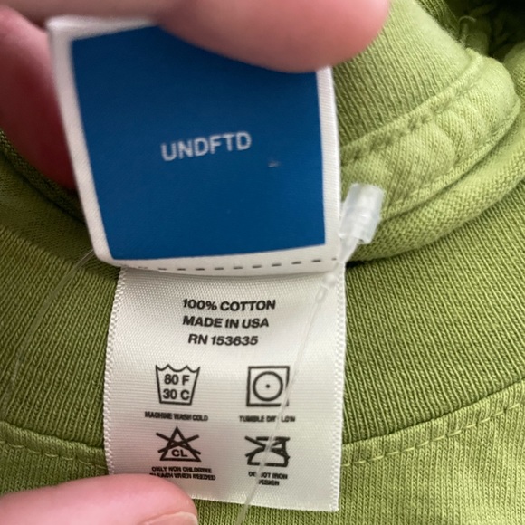 Undefeated Green Basketball Shirt - Picture 4 of 5